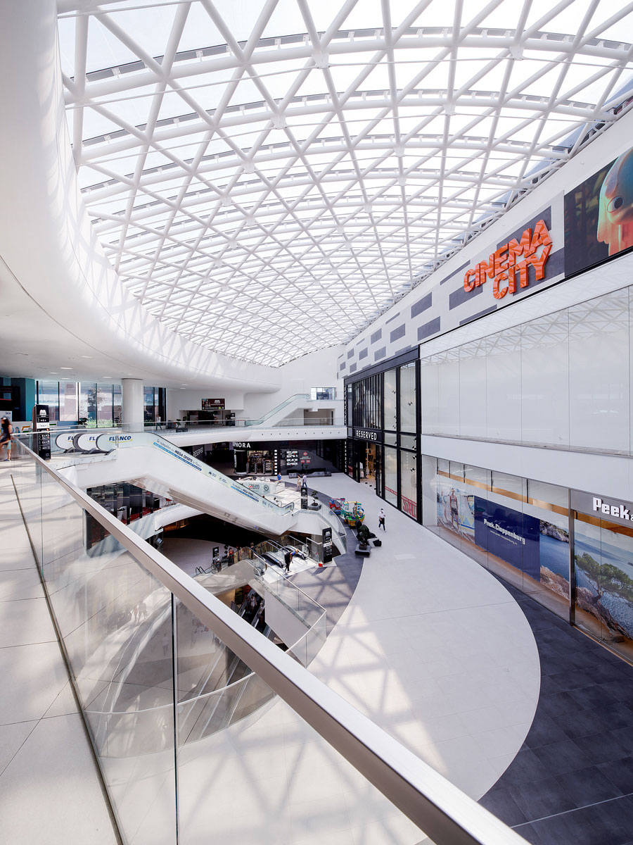 Retail fit-out detail – MegaMall, Bucharest