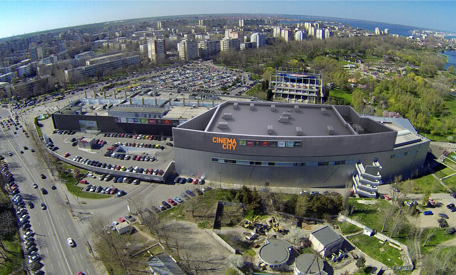 Vedere de ansamblu a mall-ului – Extindere City Park Mall Constanta, Constanța