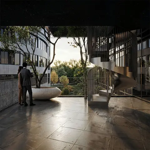 Foaier exterior acoperit, la parter: scara elicoidală metalică, structura expusă a exoscheletului și mobilierul sculptural de exterior, într-o atmosferă de seară.