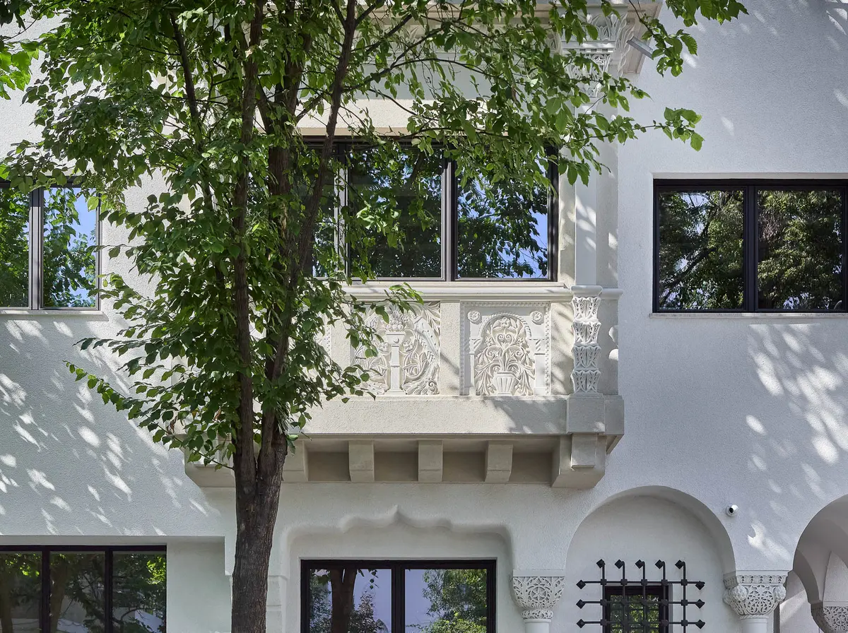 Detail of the Rosenthal building following its structural strengthening and restoration