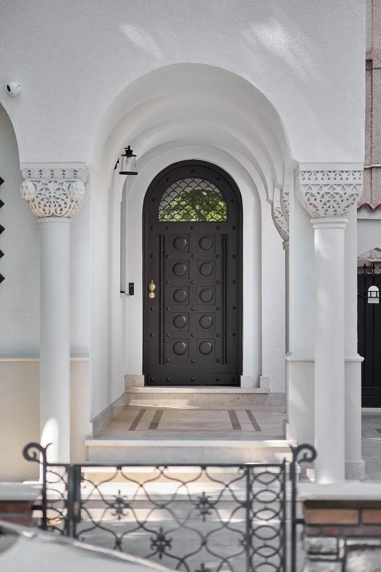 Interior view, view 5 – Rosenthal House, Bucharest
