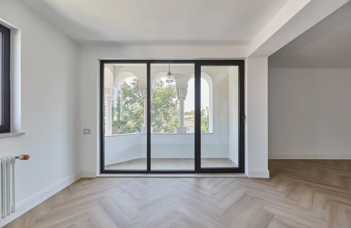 Interior view, view 7 – Rosenthal House, Bucharest