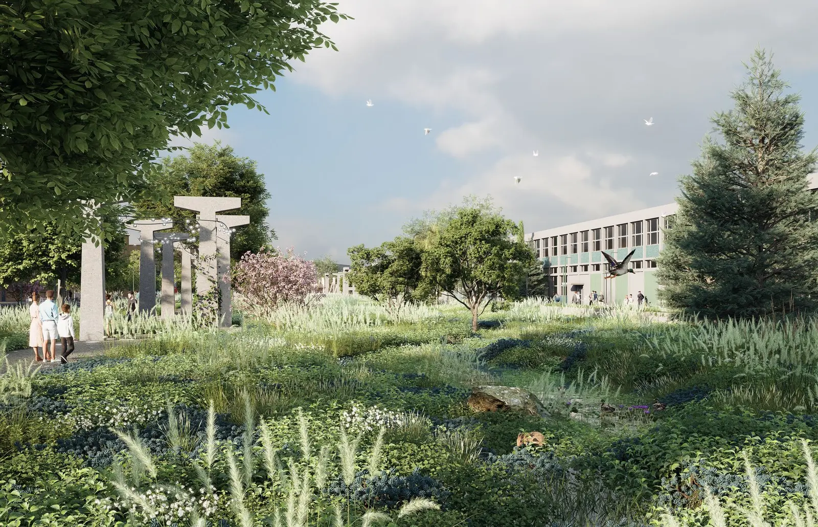 Grădină de ploaie cu plantații native bogate și stâlpi de beton păstrați din structura industrială.